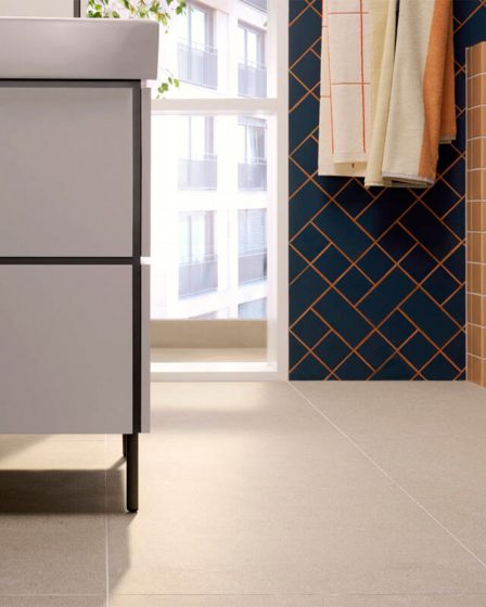 Hansgrohe Xilesa E kupaonski ormarić 58x47 cm – mat bijeli – slika 1