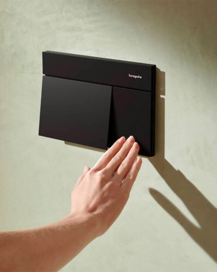 Hansgrohe iFrame Element E tipka za vodokotlić, crna – slika 1